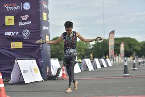 BIB: 1026
                            <button type="button" onclick="openModal(4918871)" class="btn btn-primary btn-sm float-right btn-popup" data-toggle="modal" data-target=".modal-high-quality">
                        <i class="fas fa-shopping-cart"></i> Add to Cart
                    </button>
                                            <button type="button" onclick="isThisMe(4918871, true)" class="btn btn-success btn-sm float-right btn-popup btn-isme hidden" data-toggle="tooltip" data-placement="bottom" title="นี่คือรูปของคุณใช่ไหม คลิกที่นี่เพื่อเอาเข้าอัลบั้ม">
                        <i class="fas fa-plus"></i> Add to album
                    </button>
                    <button type="button" onclick="isThisMe(4918871, false)" class="btn btn-warning btn-sm float-right btn-popup btn-isnotme hidden">
                        <i class="fas fa-ban"></i> Remove from album
                    </button>